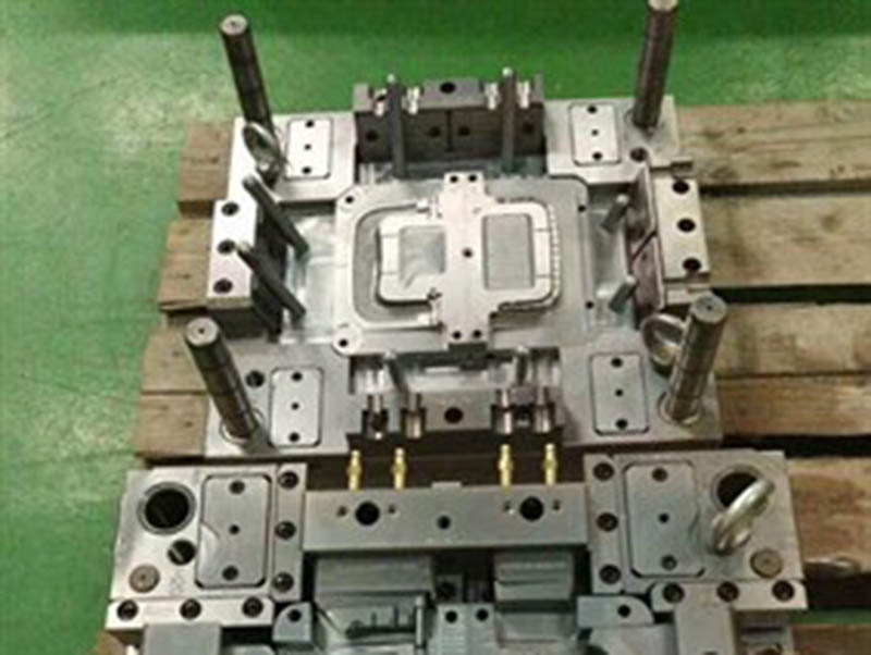 镇沅模具制造-06