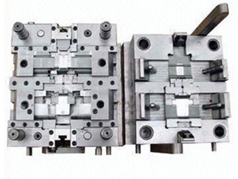 镇沅精密塑料模-07